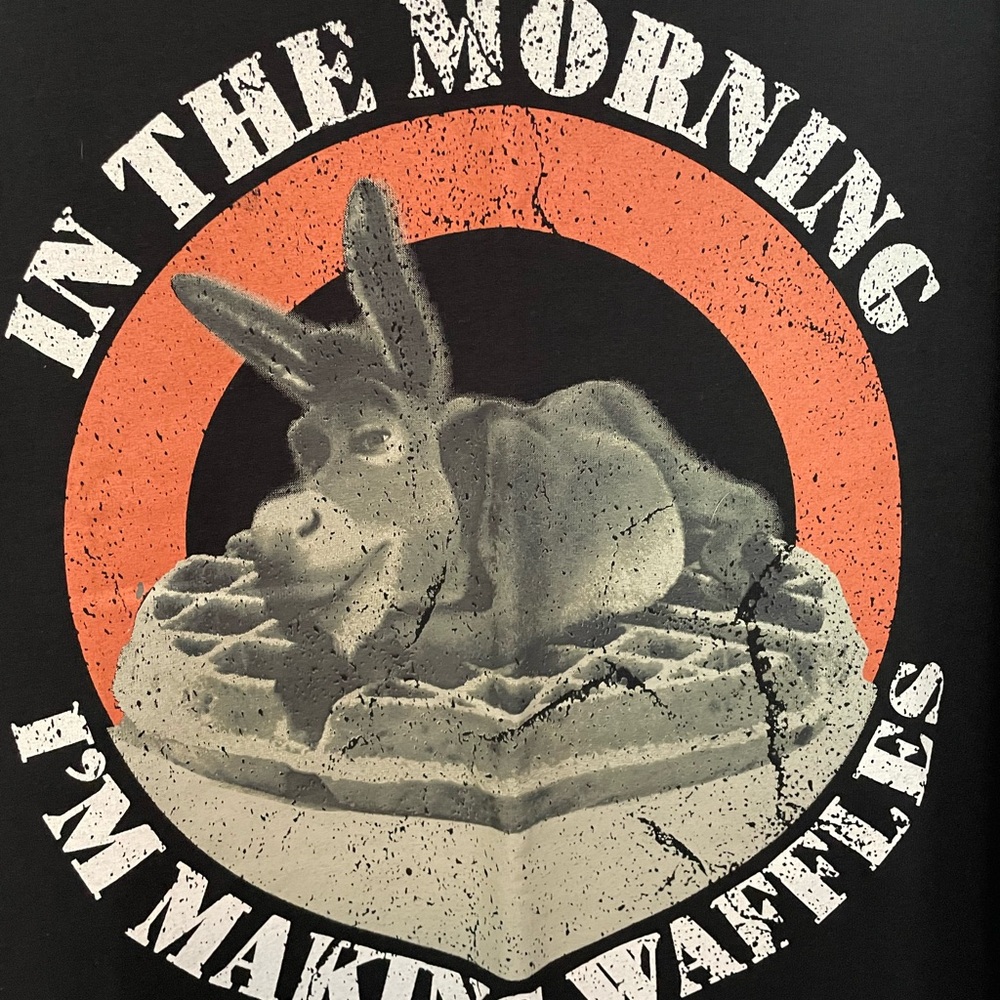 Shrek T-Shirt ft. Donkey - Picture 2 of 5